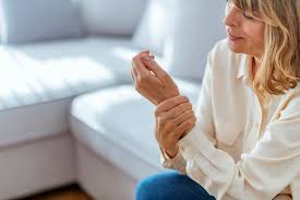 Do I Have Arthritis? Early Signs Of Arthritis To Observe
